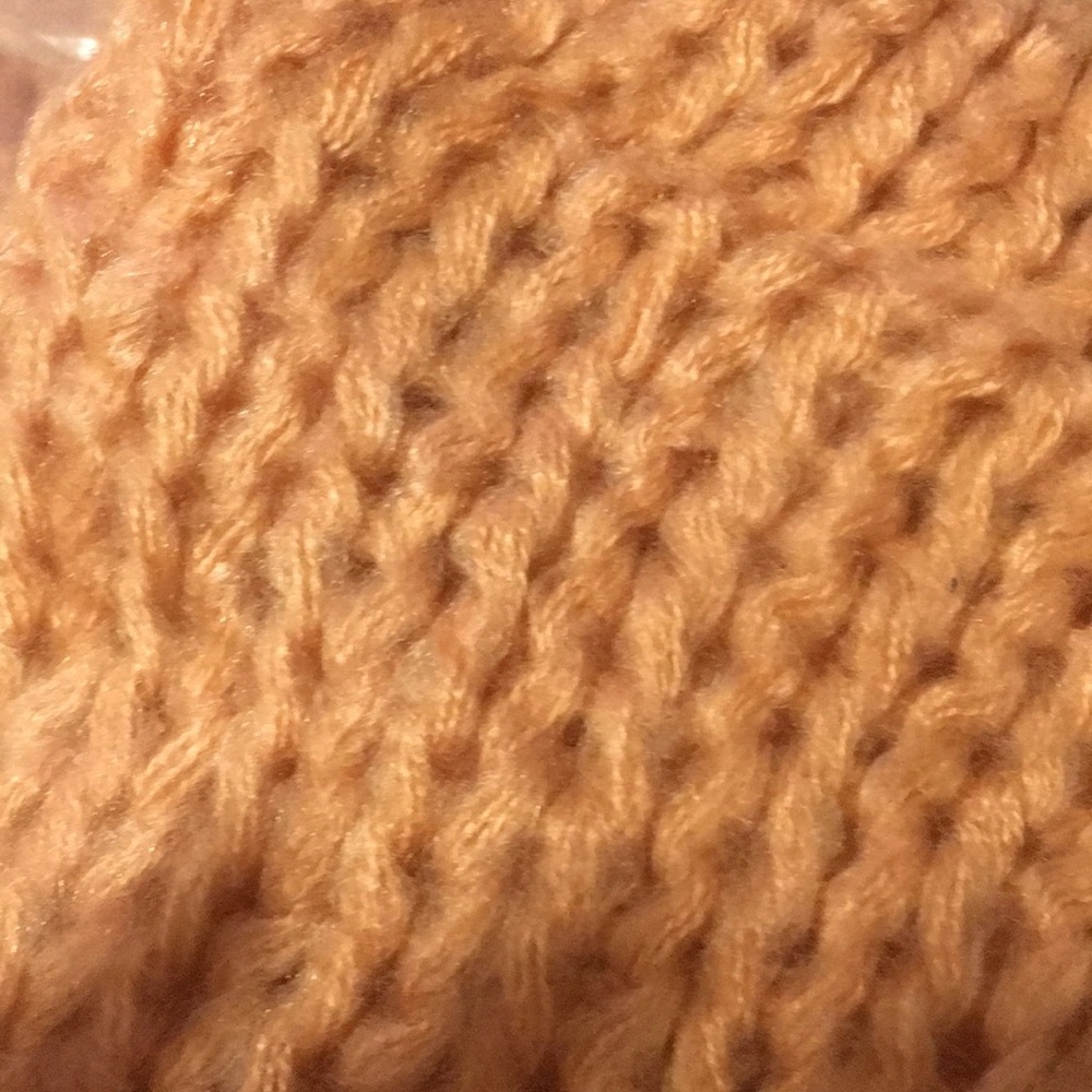 🏷SALE LAST 1 🍁Peach Knit Sweater🍁 - Picture 4 of 4